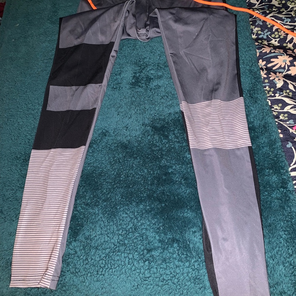 Athletic set - Picture 3 of 4